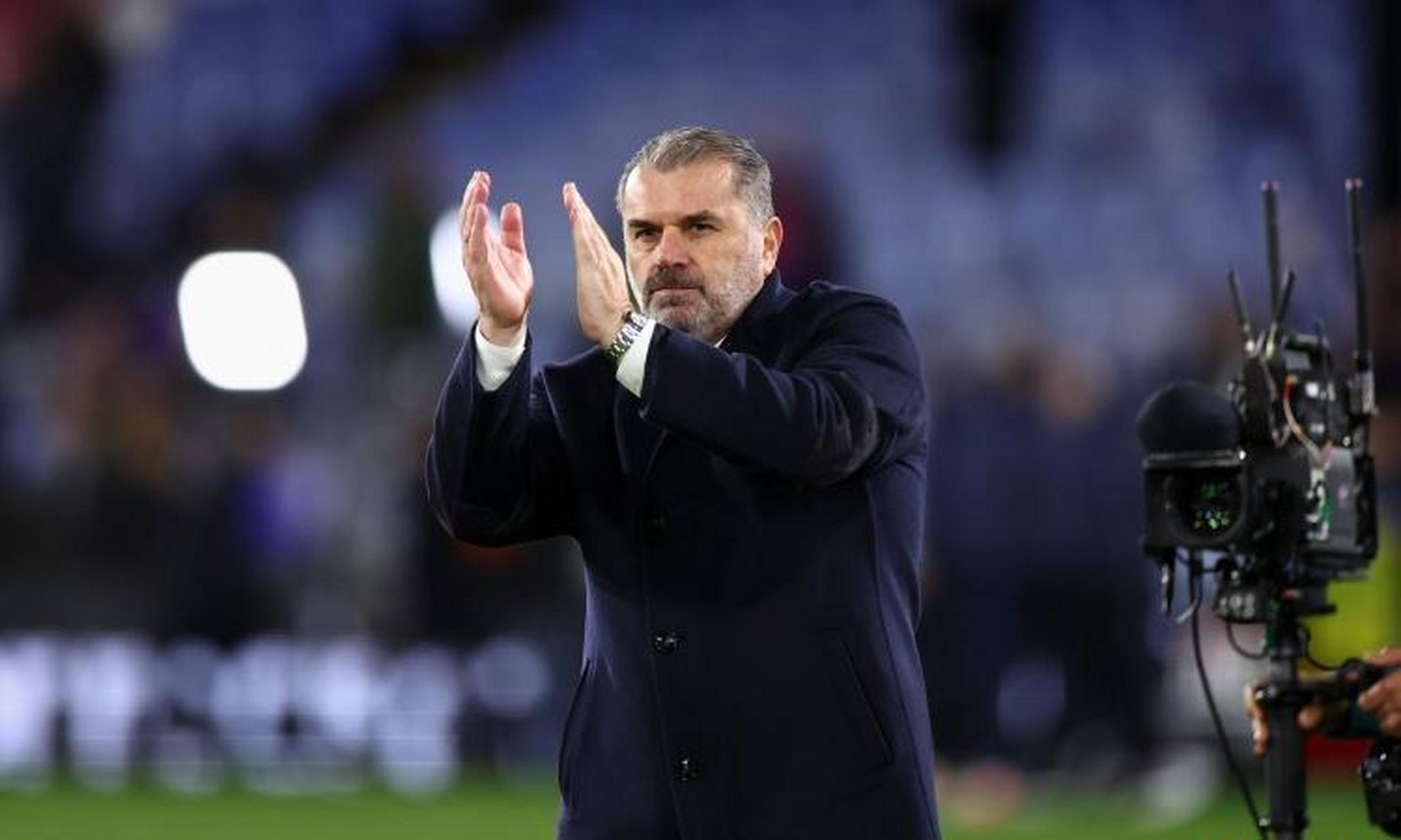 包含热刺主帅功力尽显，战术调整获得成效的词条