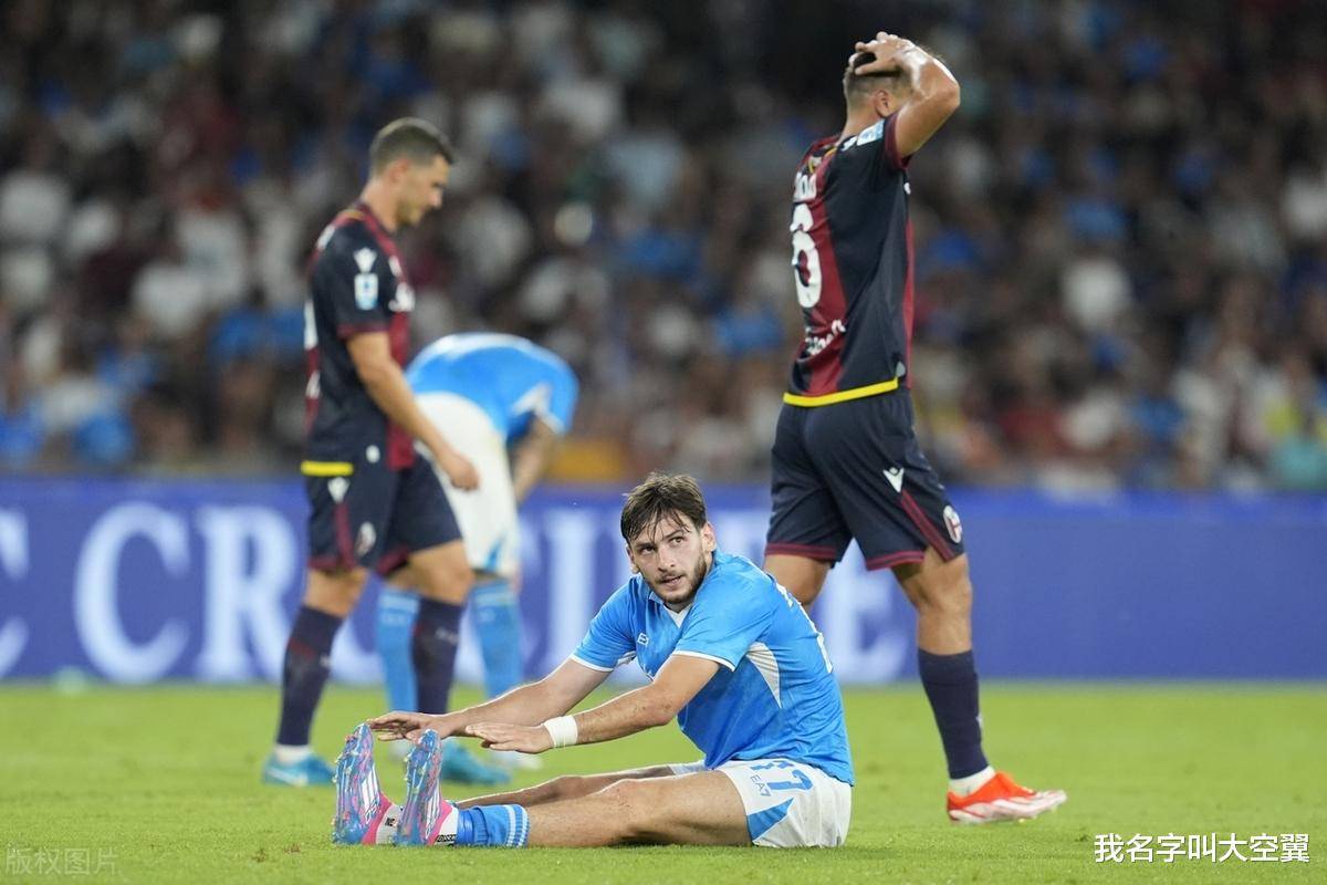 意甲强力外援抵达球队，备战新赛季