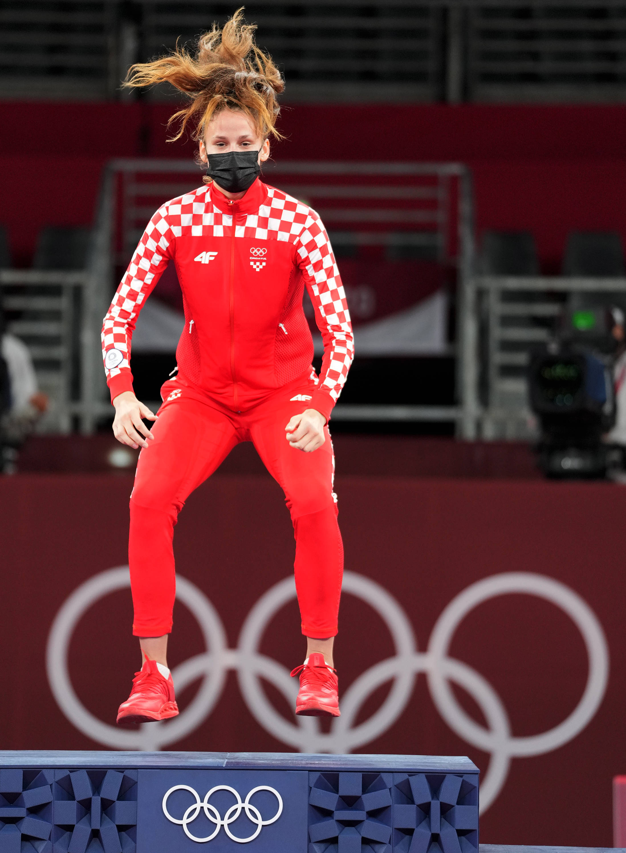 克罗地亚羽毛球选手加冕夺魁