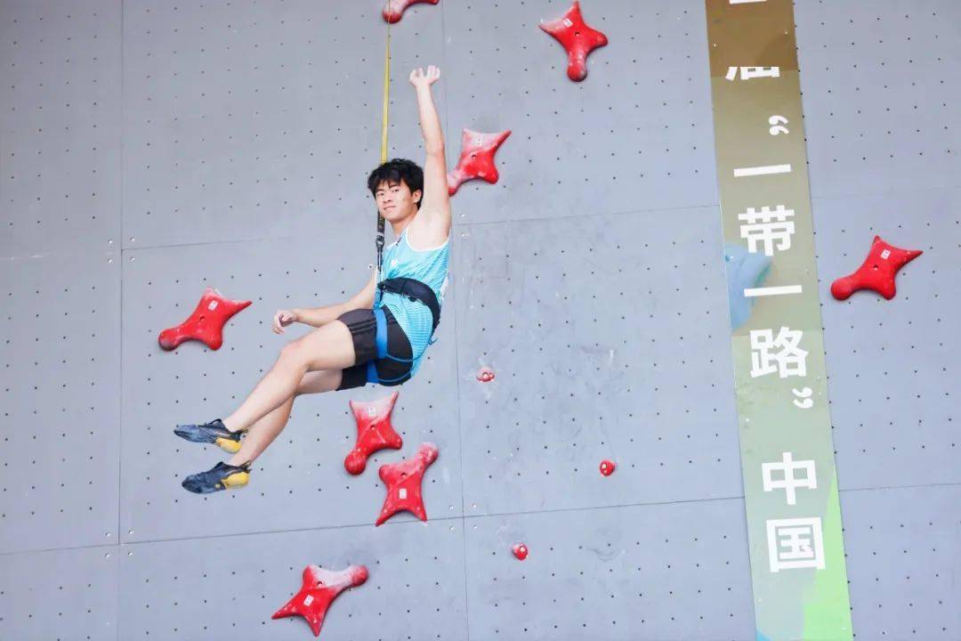 浙江队奋力拼搏，终于取得比赛胜利