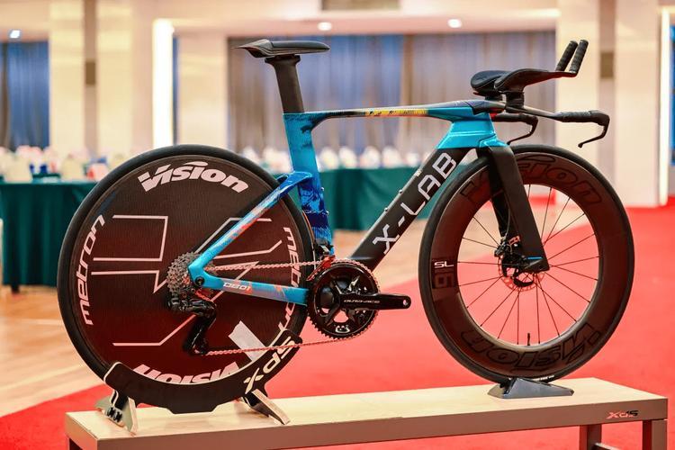 意大利选手勇夺自行车比赛金牌