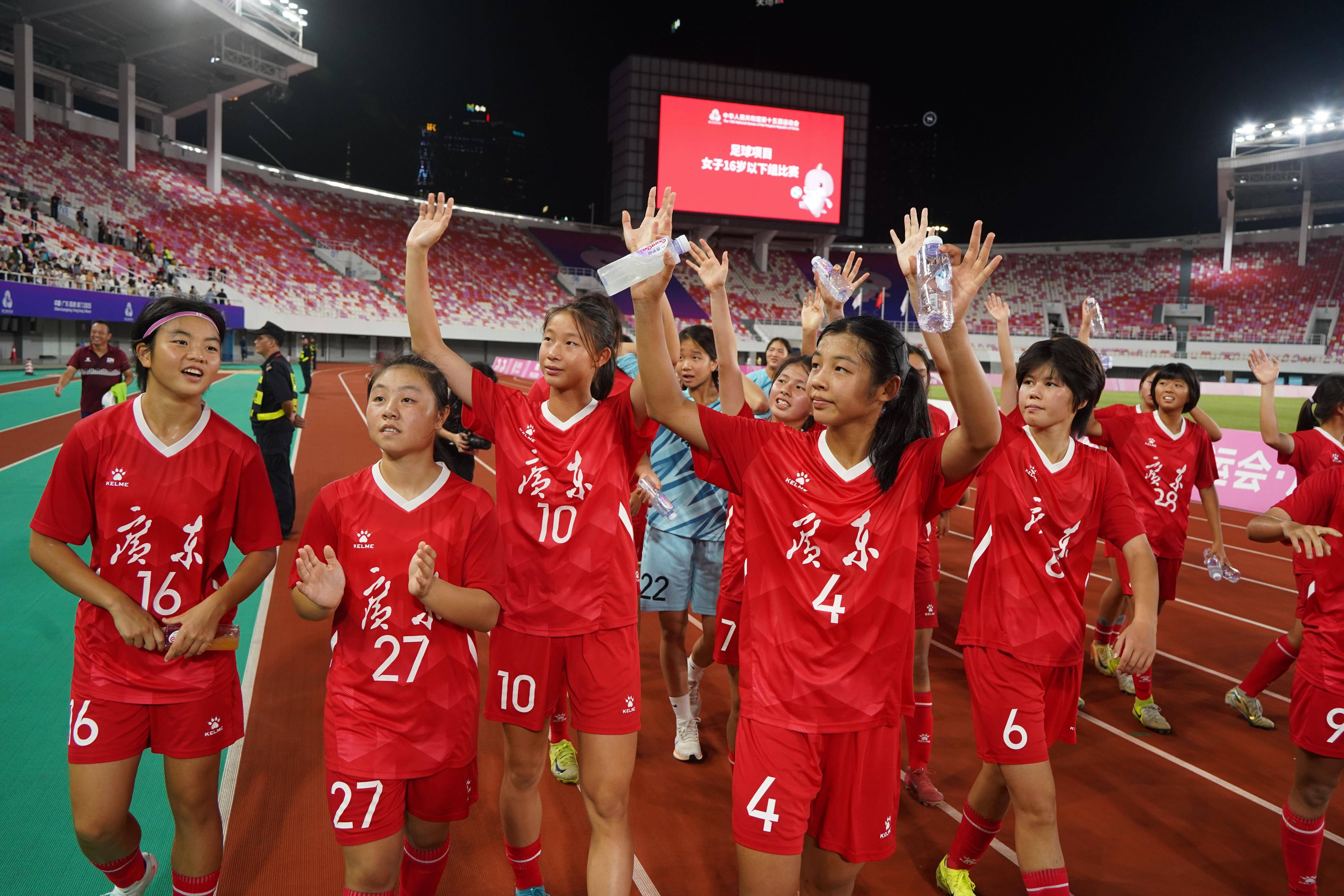 开云体育链接-年轻球员表现活跃，稳定球队胜势