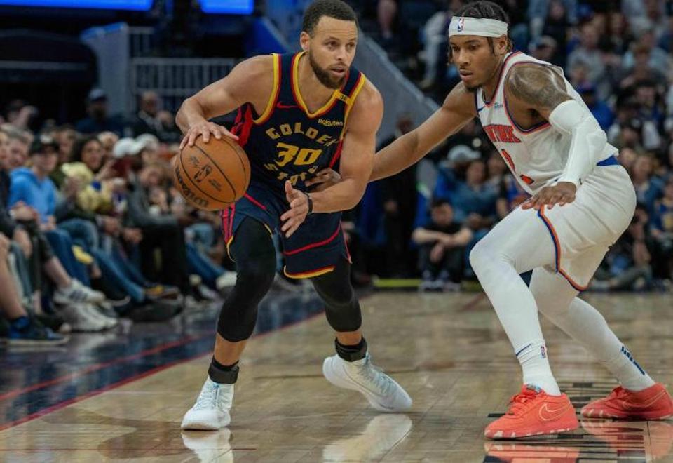 勇士大胜尼克斯领先东部次轮战局