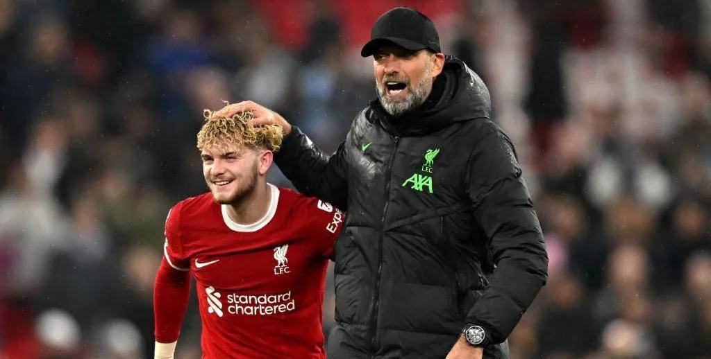 开云体育下载-包含RB莱比锡球员埋头训练，迎接挑战的词条