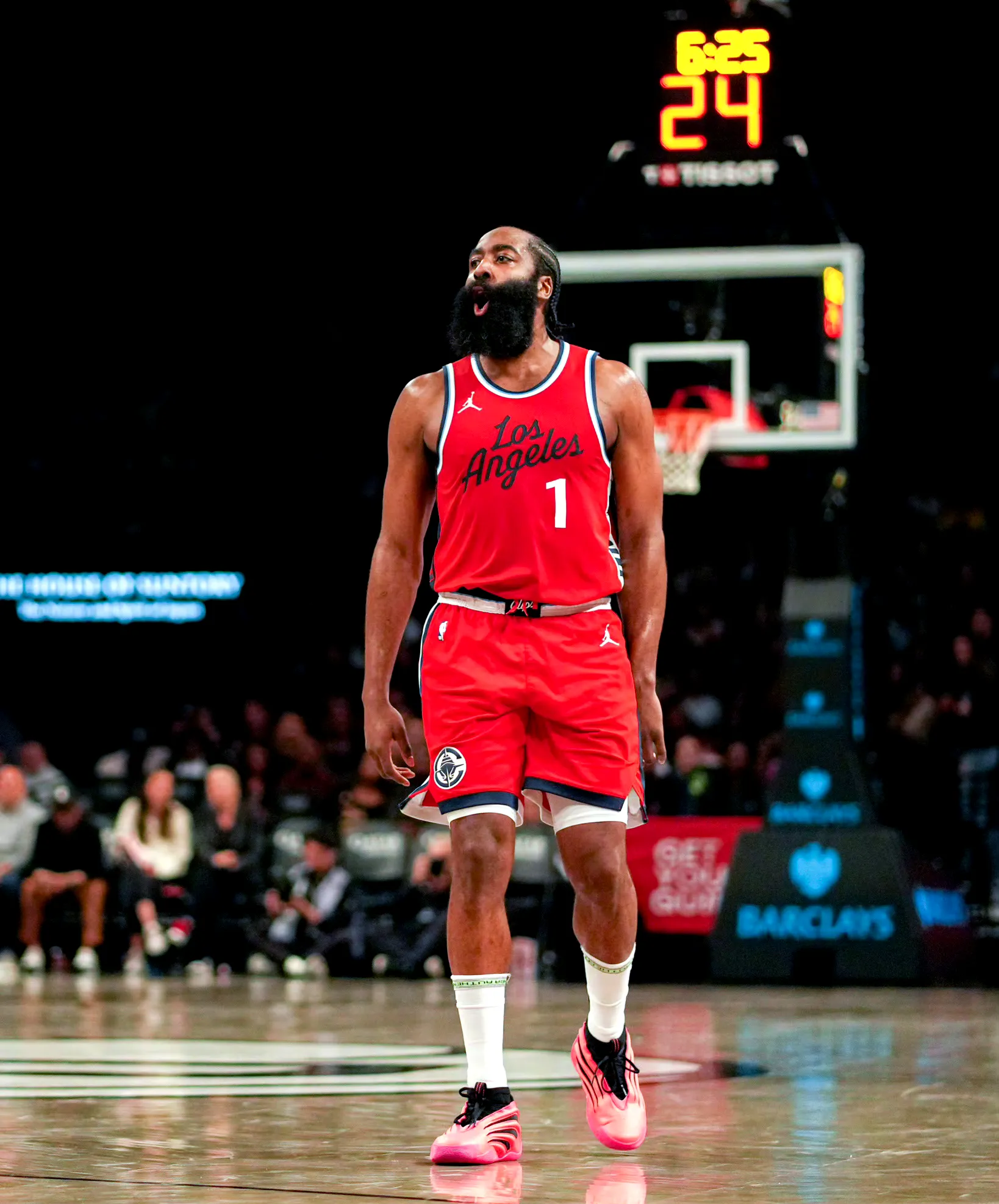 关于快船队突破尴尬纪录取得关键胜利的信息