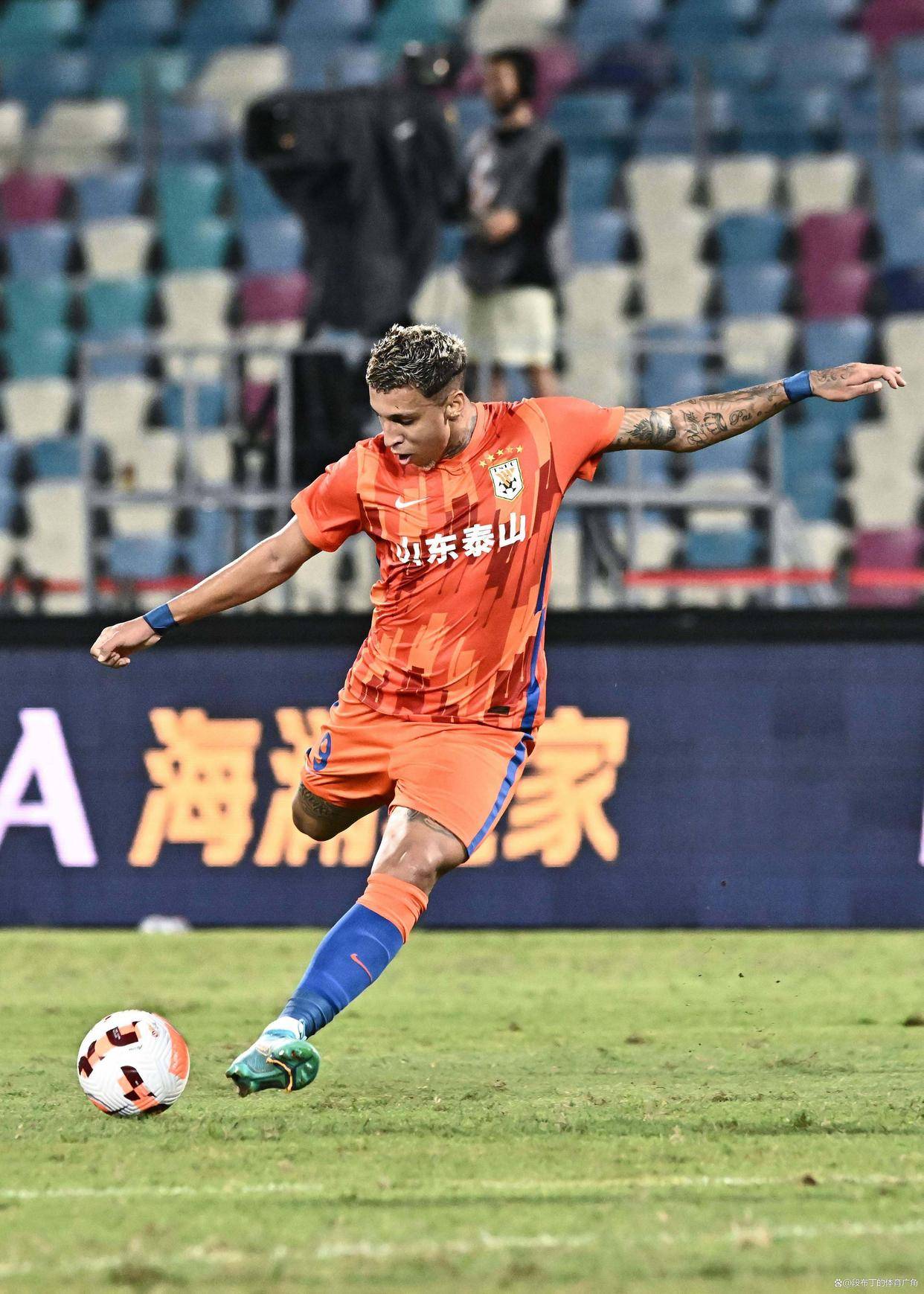 关于申花惨遭重庆绝杀，后防疲软，状态不佳的信息