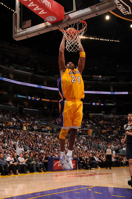 爵士队外线火力不可阻挡，继续前进的简单介绍