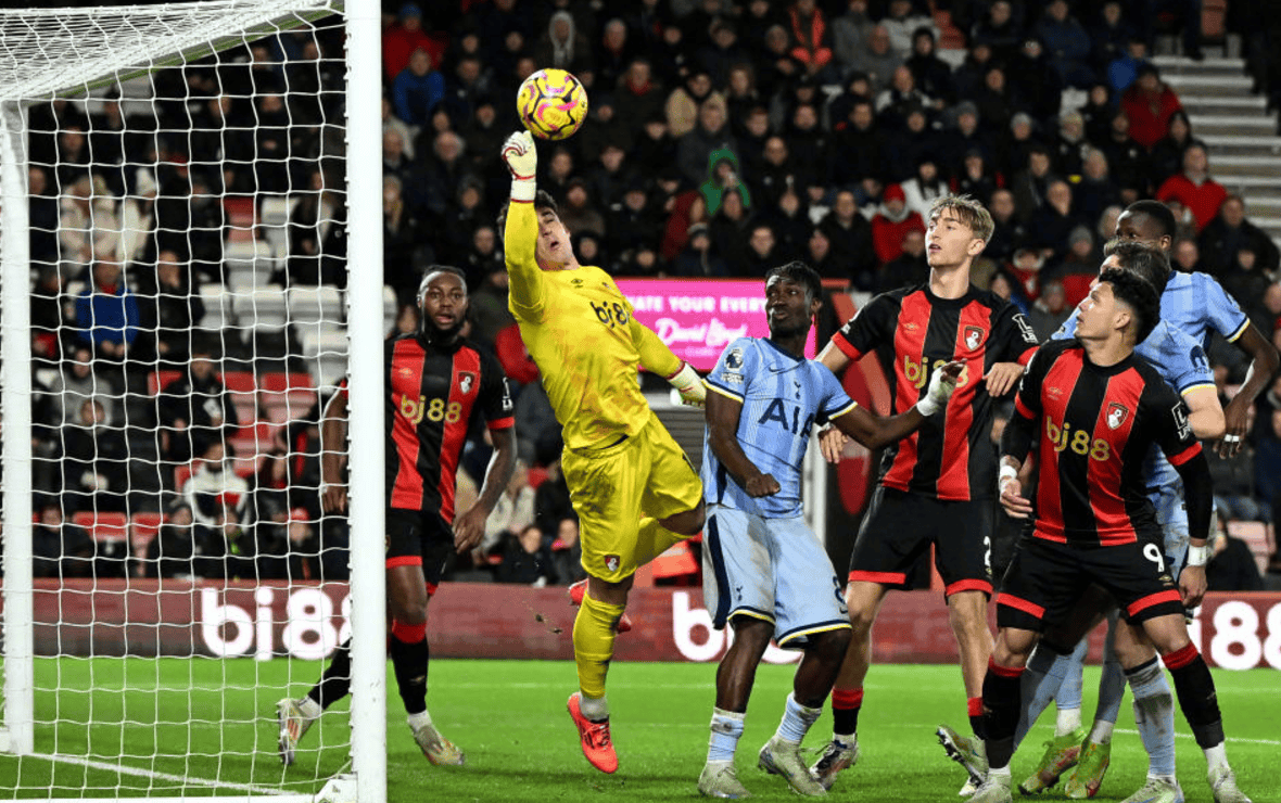 热刺错失良机，客场遭遇惨败终结连胜的简单介绍