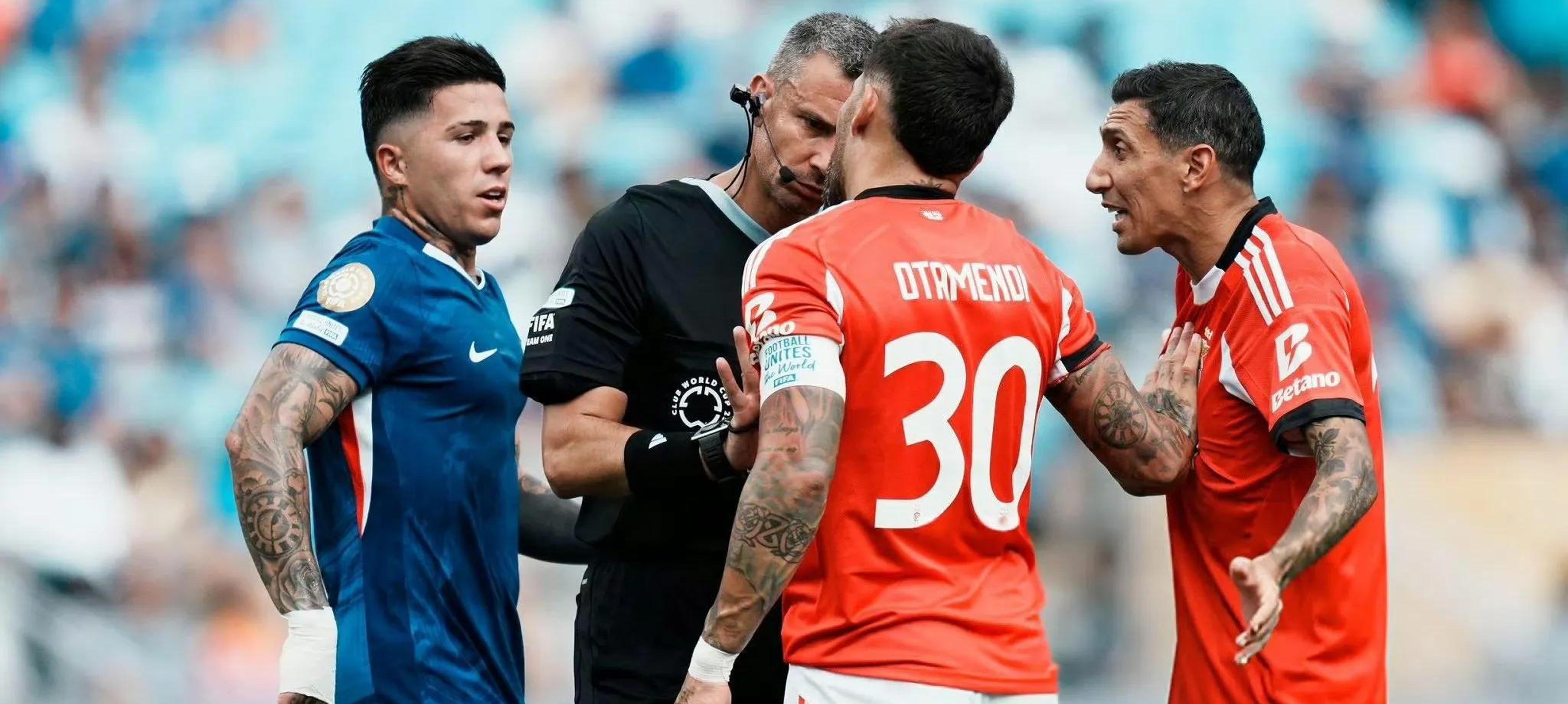 开云体育app下载-切尔西连战连败，队内气氛紧张