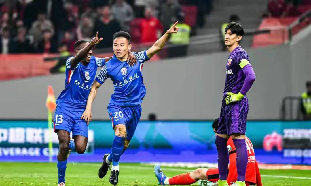 关于上海申花教练组调整战术，力争战胜对手的信息