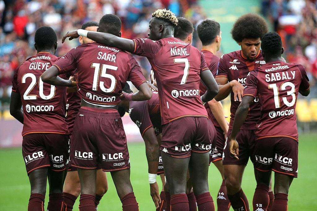 开云体育直播-梅斯客场遭遇挫折，法国联赛前景堪忧